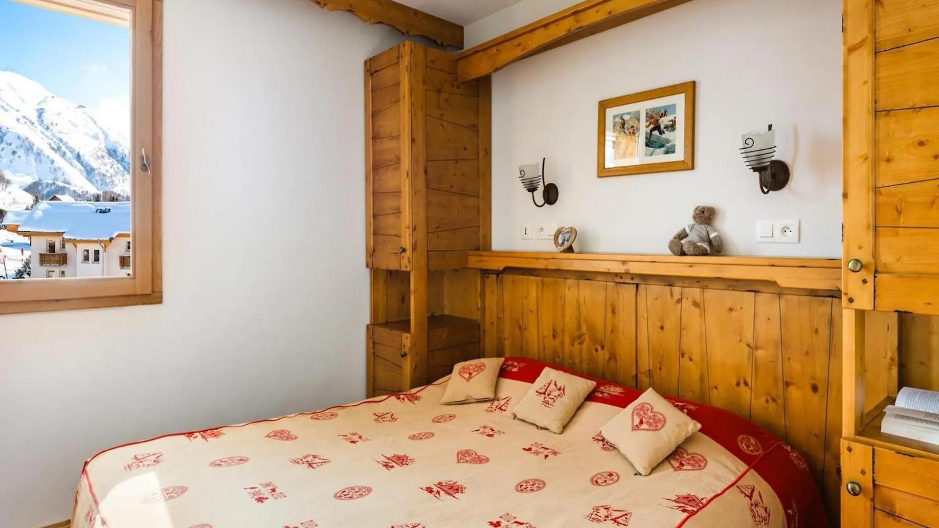 Spacious Apartment 500 M From The Slopes Of Les Sybelles Fontcouverte-la-Toussuire