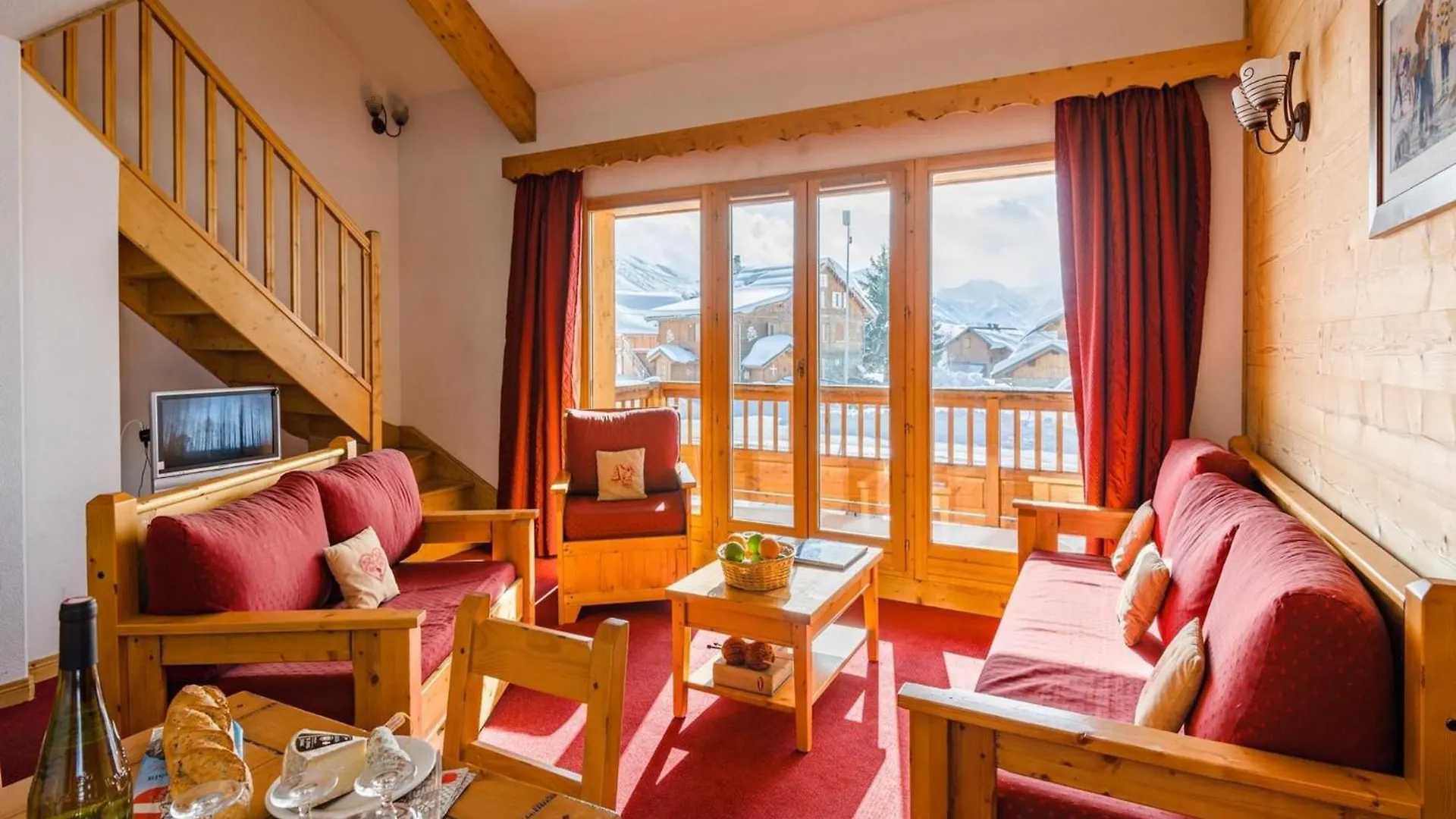 Spacious Apartment 500 M From The Slopes Of Les Sybelles Fontcouverte-la-Toussuire