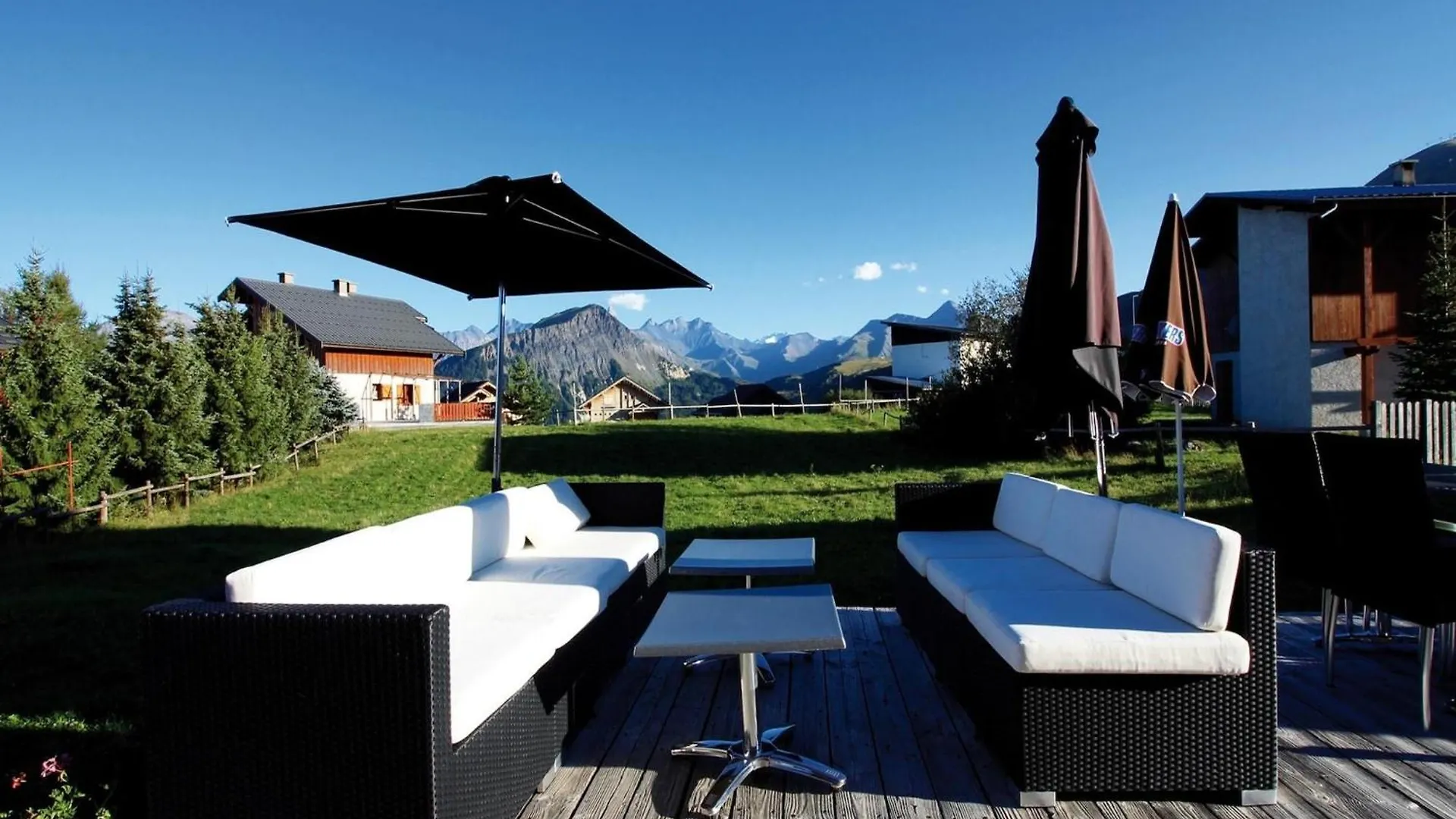 Spacious Apartment 500 M From The Slopes Of Les Sybelles Fontcouverte-la-Toussuire 0*,  France